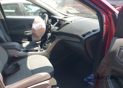 2015 Ford Escape Se z USA, uszkodzony, nr VIN 1FMCU9GX5FUB02657